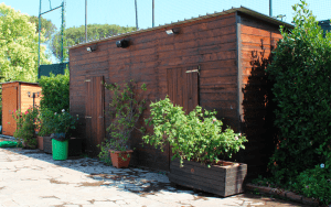 casetta-degli-attrezzi-piscina